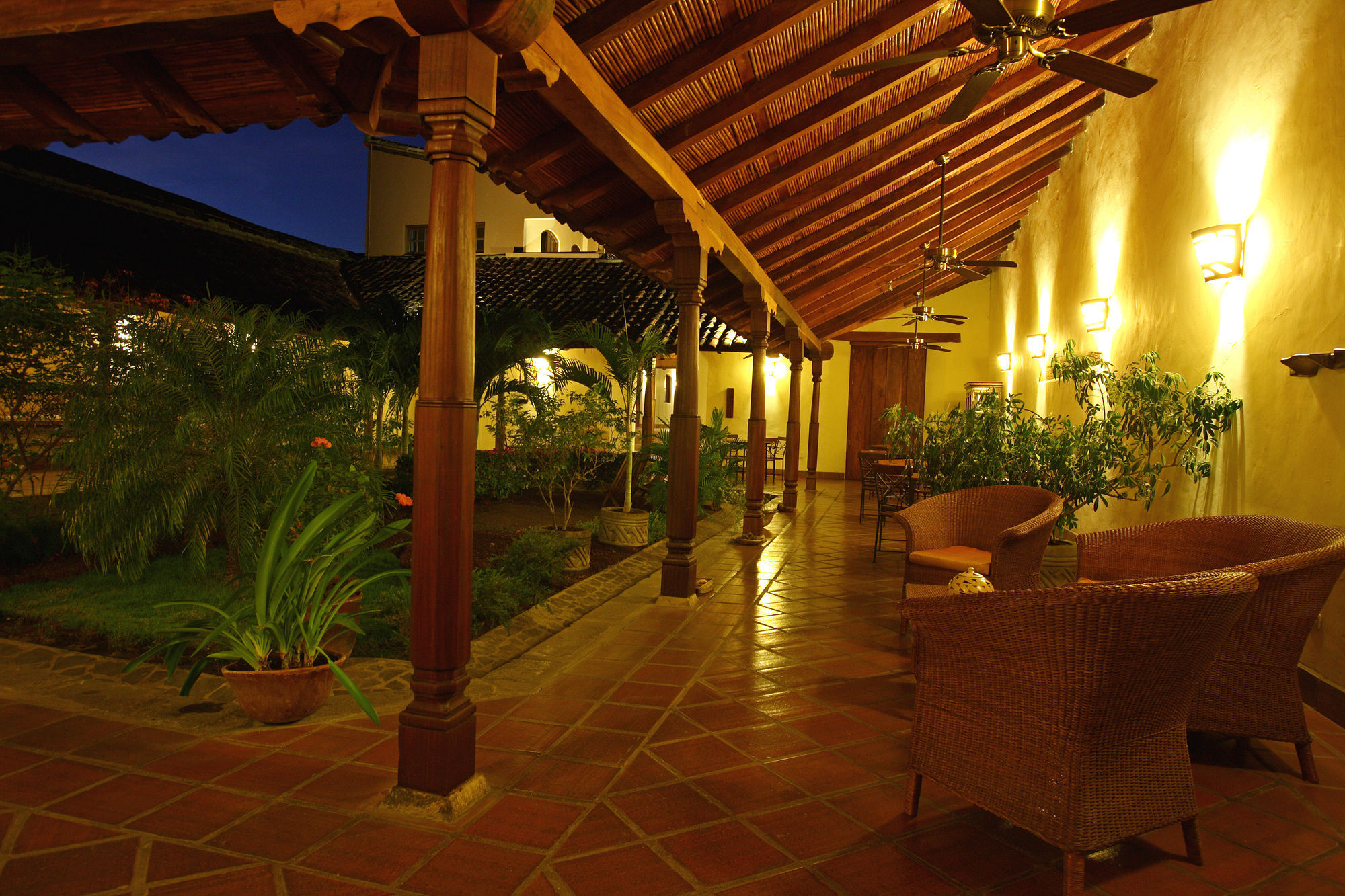 Hotel Patio Del Malinche Granada Buitenkant foto
